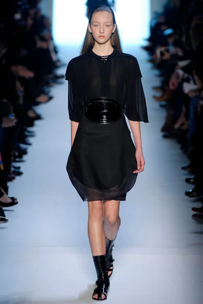 Look 4